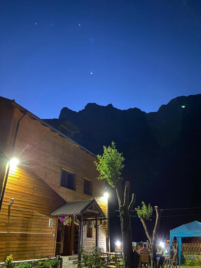 Guesthouse Mehmeti Valbone Exterior photo
