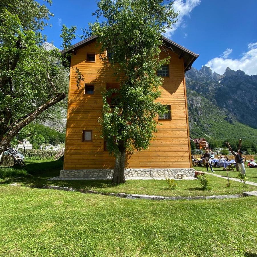 Guesthouse Mehmeti Valbone Exterior photo