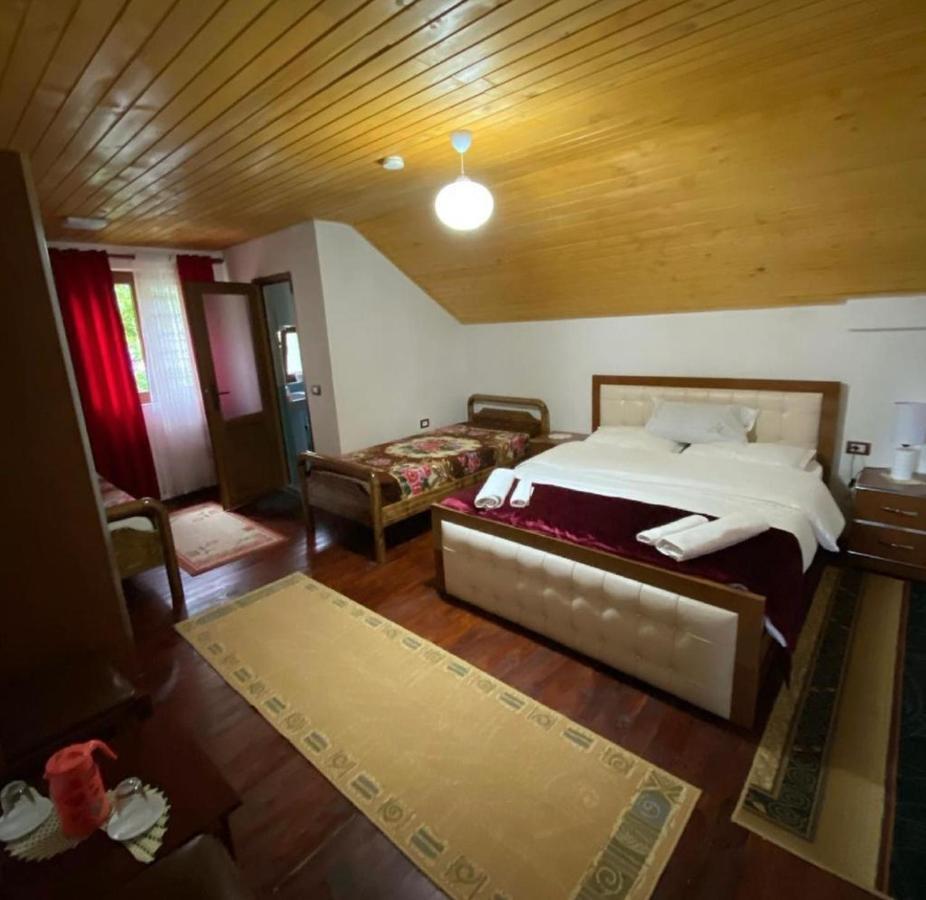 Guesthouse Mehmeti Valbone Exterior photo