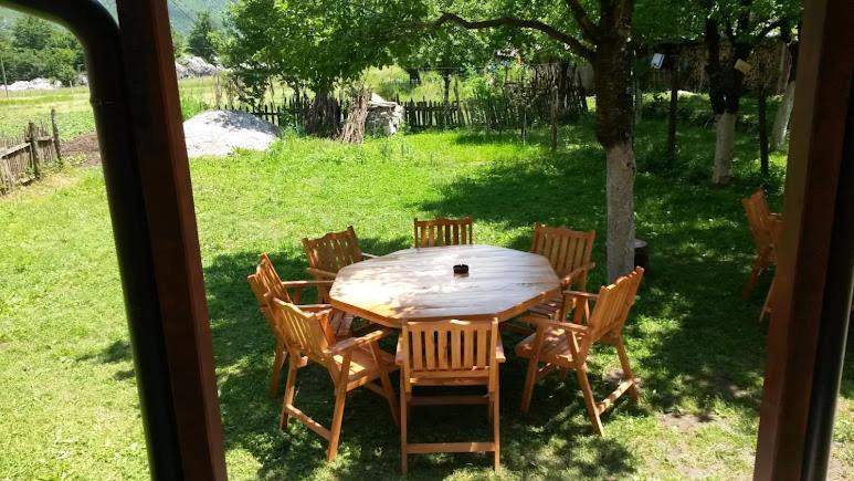 Guesthouse Mehmeti Valbone Exterior photo