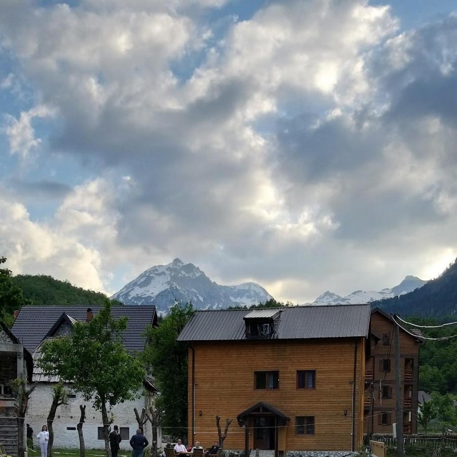 Guesthouse Mehmeti Valbone Exterior photo