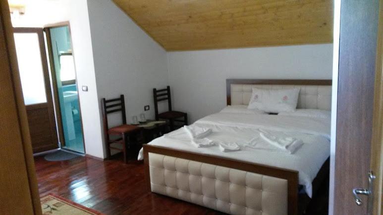 Guesthouse Mehmeti Valbone Exterior photo