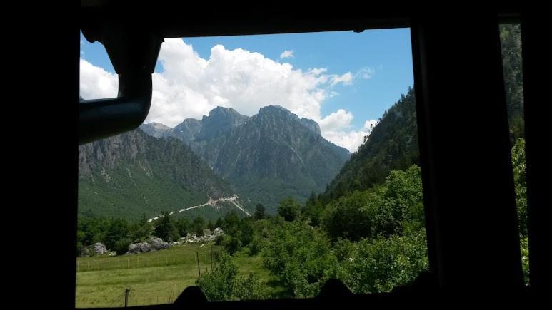 Guesthouse Mehmeti Valbone Exterior photo