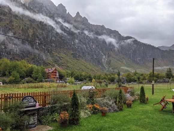 Guesthouse Mehmeti Valbone Exterior photo