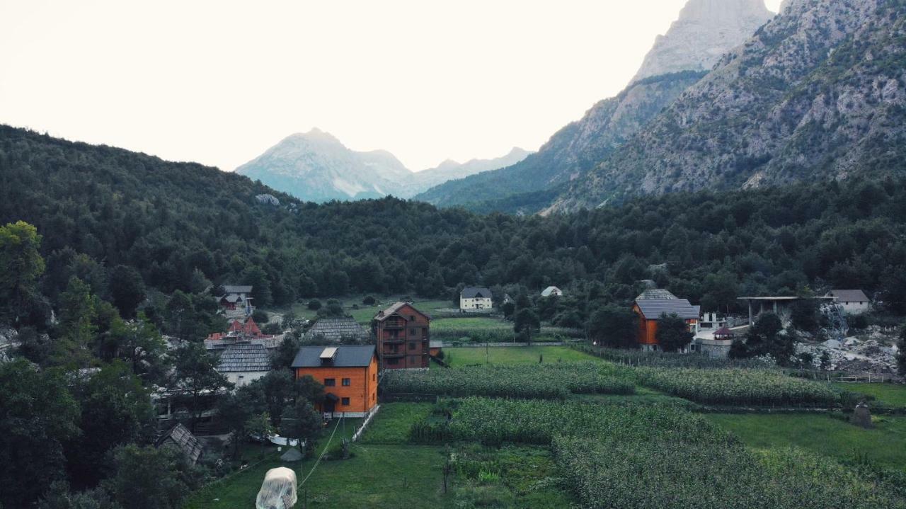 Guesthouse Mehmeti Valbone Exterior photo